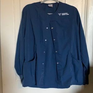 Fresenius Scrub jacket size medium navy